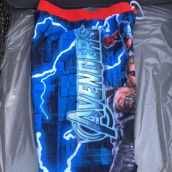 Swim shorts Marvel Avengers boys new size L 10-12 polyester elastic waist - Picture 3 of 5